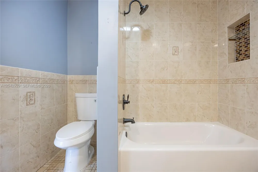 2757 NW 116th Ter Coral Springs, FL 33065