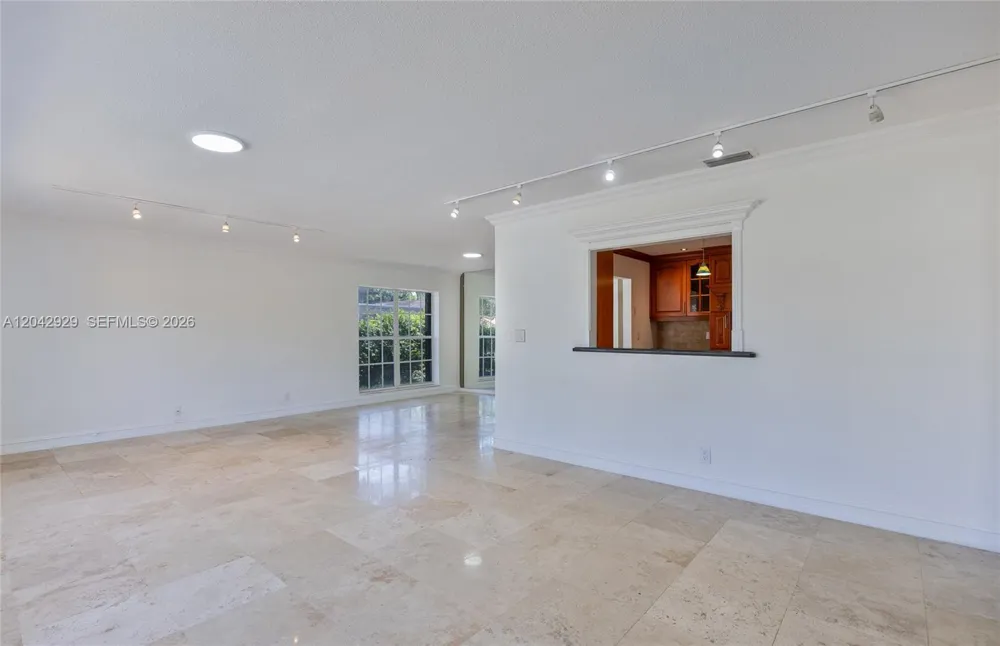 2757 NW 116th Ter Coral Springs, FL 33065