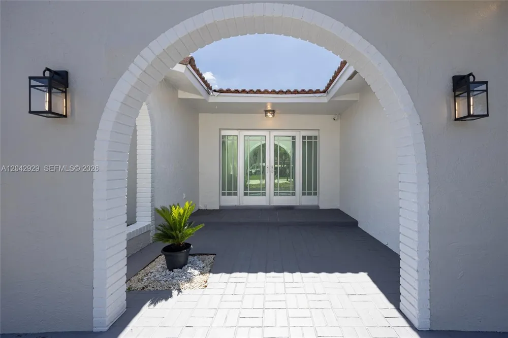 2757 NW 116th Ter Coral Springs, FL 33065