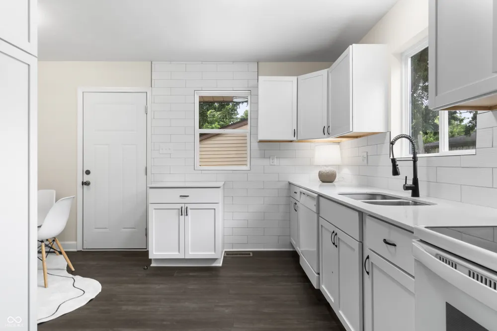4761 Wellington Avenue Lawrence, IN 46226