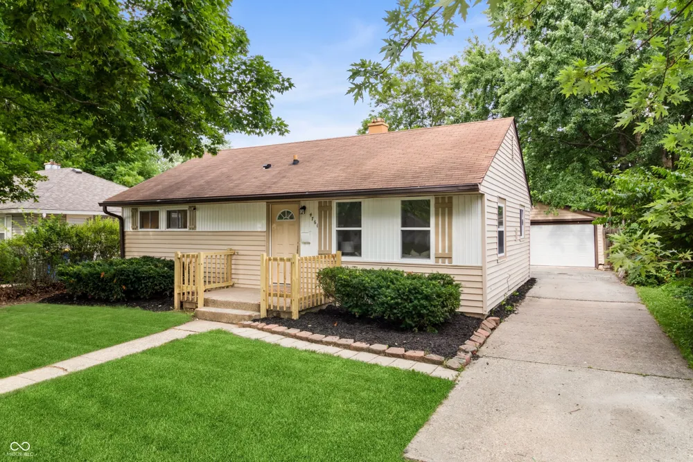 4761 Wellington Avenue Lawrence, IN 46226