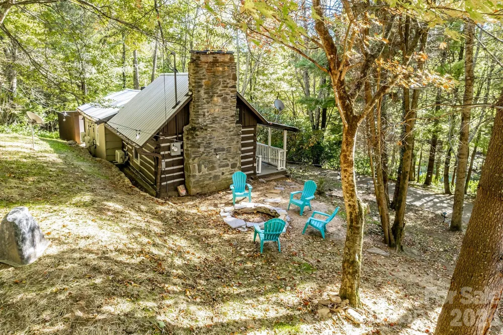 284 Grady Winkler Road Boone, NC 28607