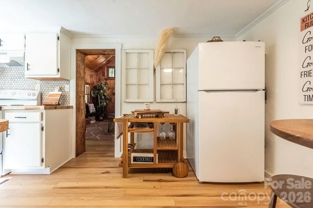 284 Grady Winkler Road Boone, NC 28607