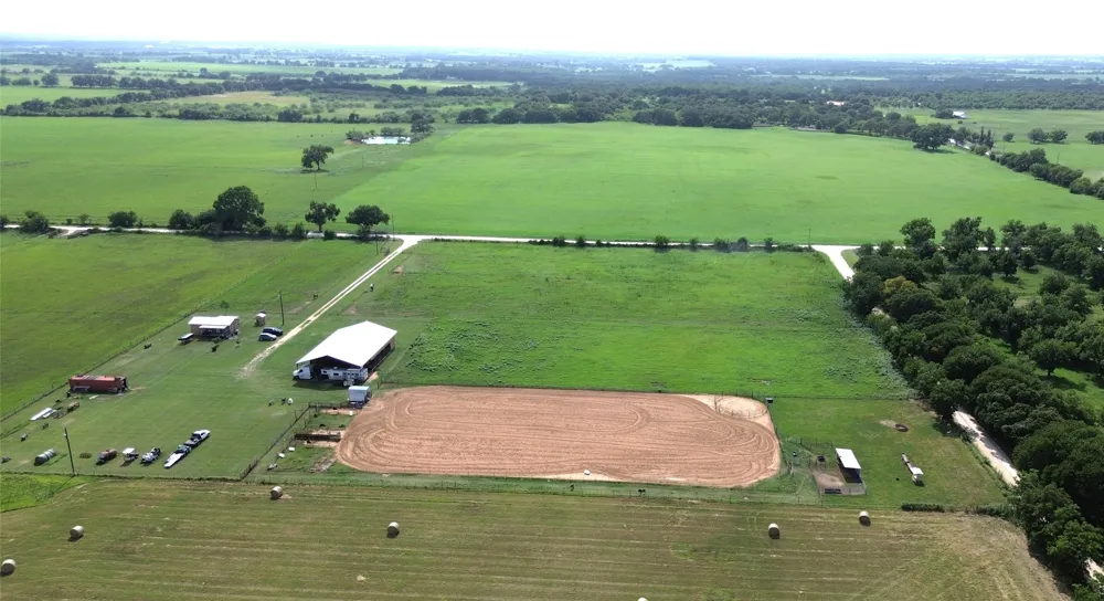 695 County Road 416 Road Comanche, TX 76442