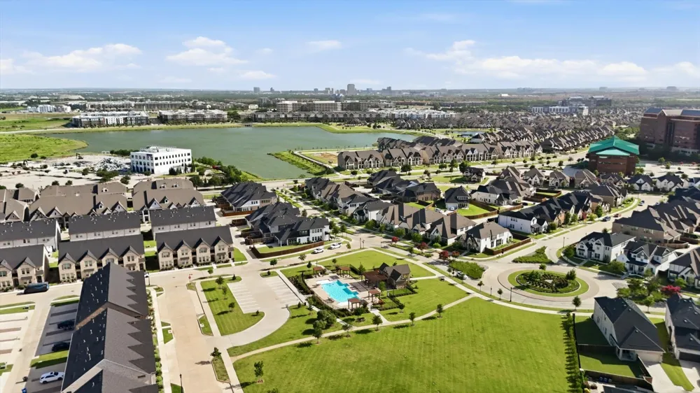 12952 Wymeth Drive Farmers Branch, TX 75234