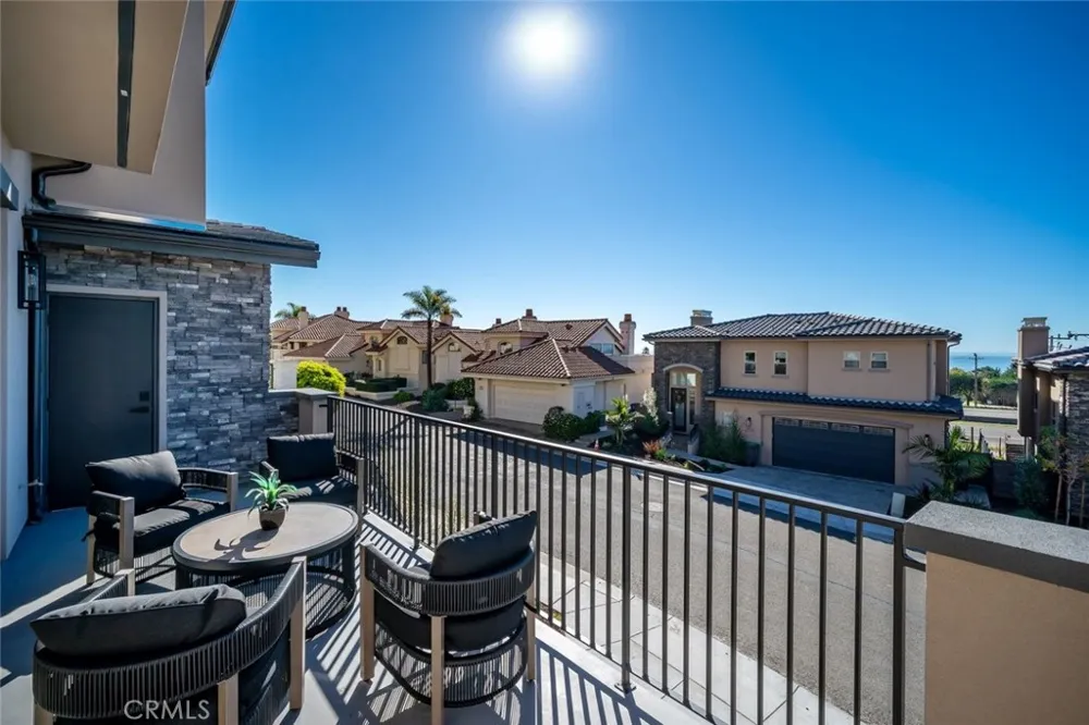 2732 Barcelona Street Pismo Beach, CA 93449