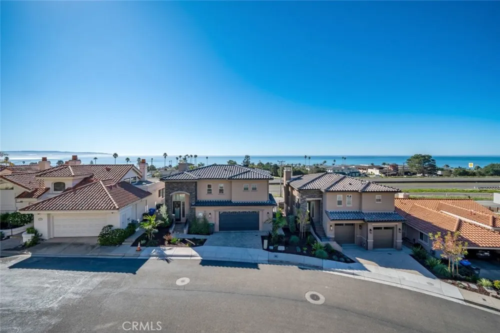 2732 Barcelona Street Pismo Beach, CA 93449