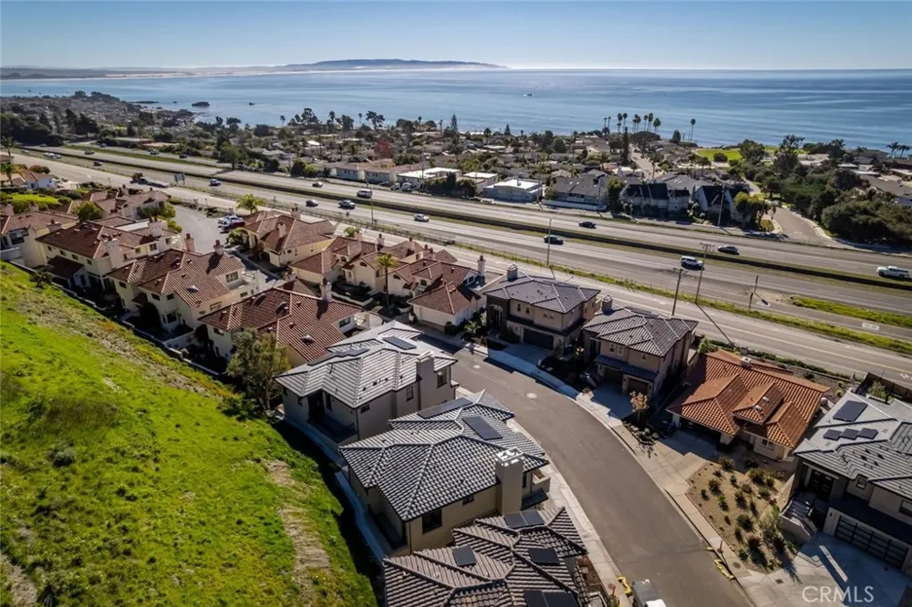 2732 Barcelona Street Pismo Beach, CA 93449