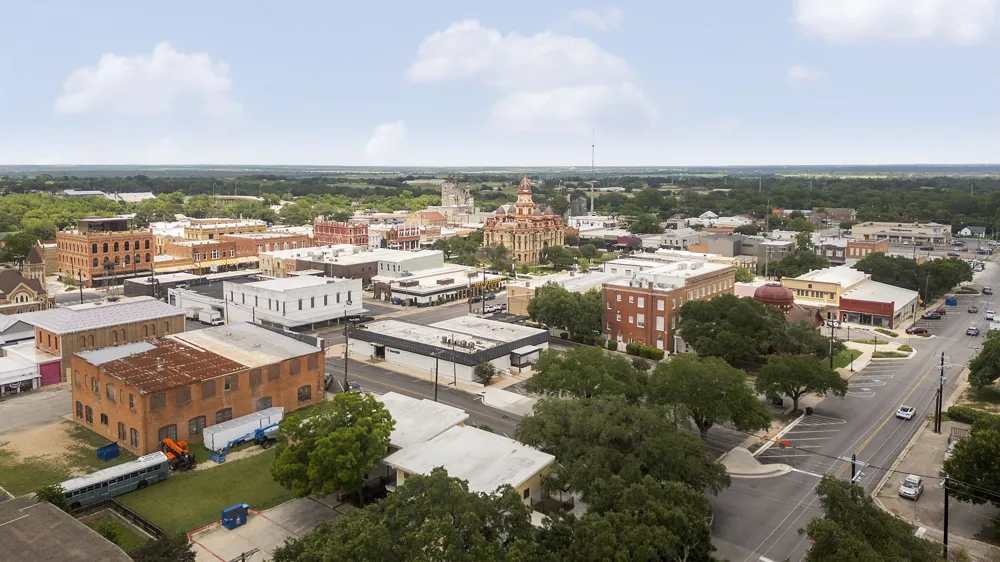 400 Hackberry Street Lockhart, TX 78644