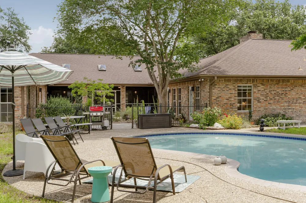 400 Hackberry Street Lockhart, TX 78644