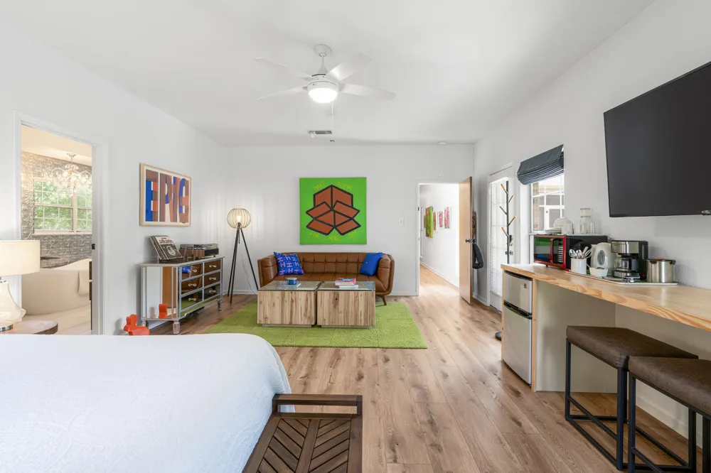 400 Hackberry Street Lockhart, TX 78644