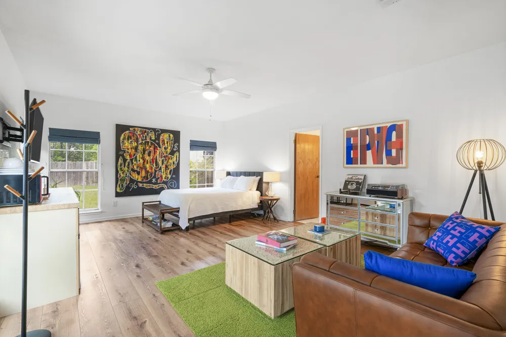 400 Hackberry Street Lockhart, TX 78644