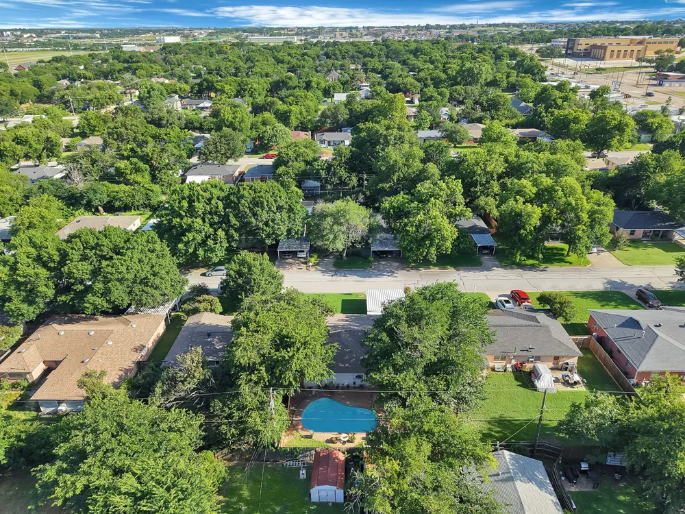 7824 Whitney Drive White Settlement, TX 76108