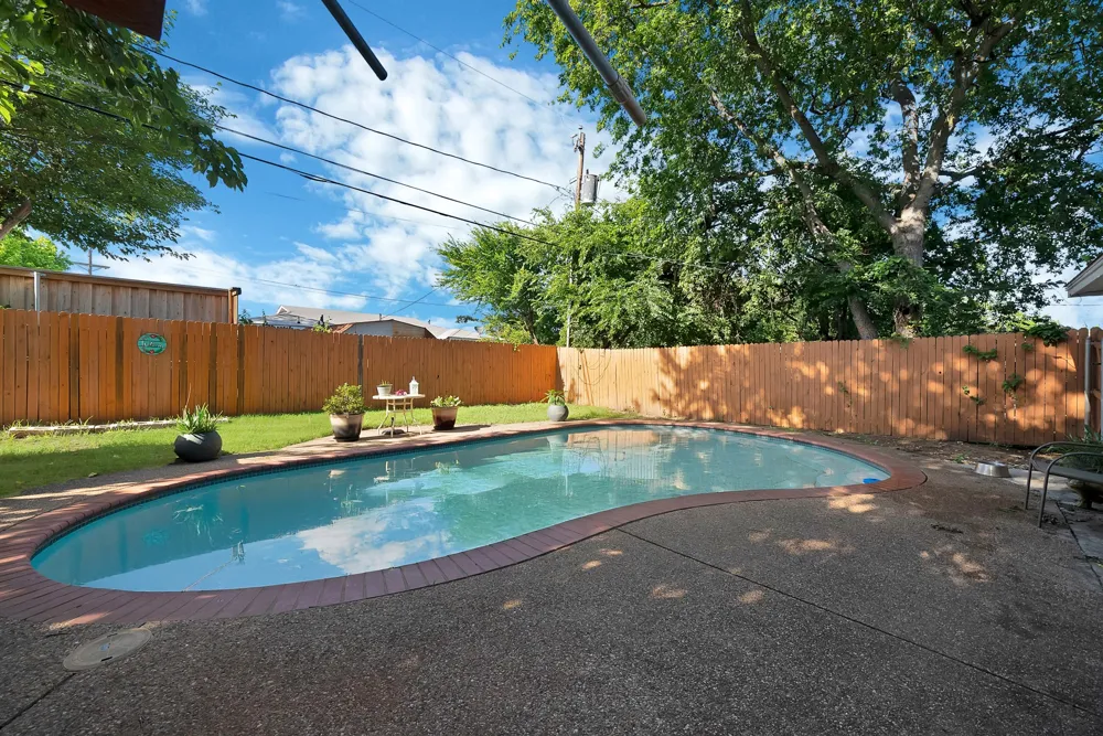7824 Whitney Drive White Settlement, TX 76108