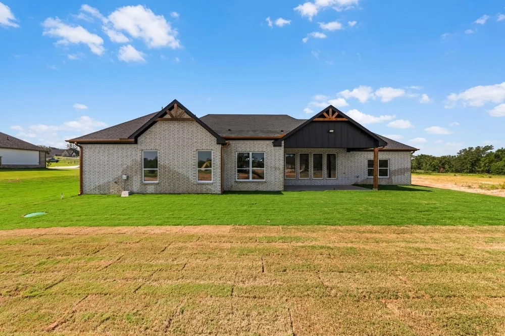 508 Ashlow Court Springtown, TX 76082