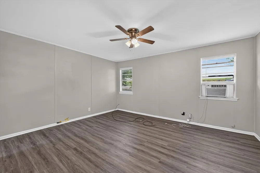 208 D STREET Whitesboro, TX 76273