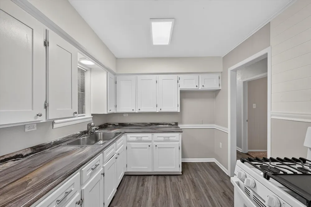 208 D STREET Whitesboro, TX 76273