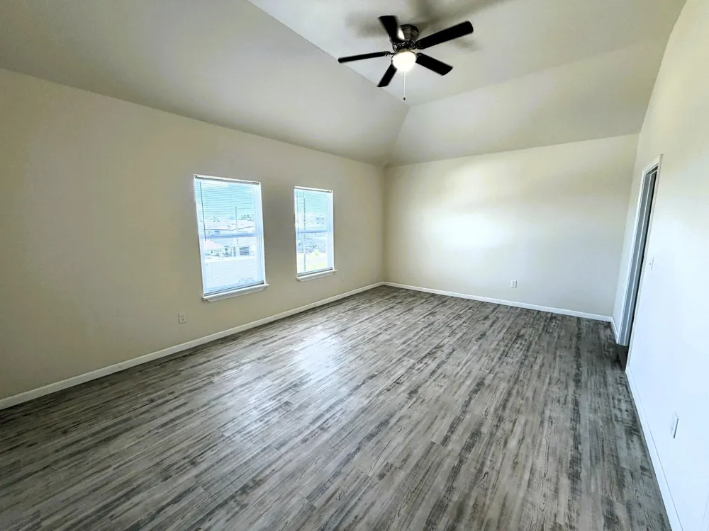 18 Edgewater Bayou Vista, TX 77563