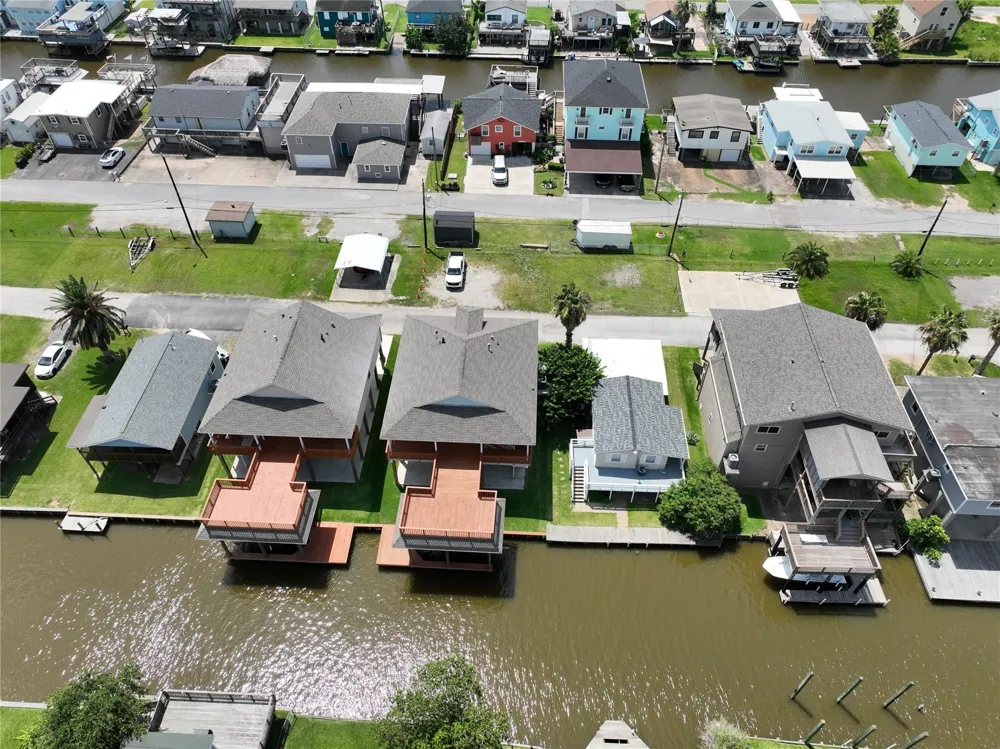 18 Edgewater Bayou Vista, TX 77563
