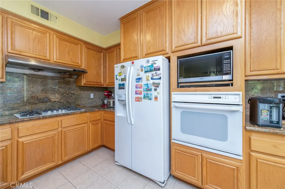 18820 Leesbury Rowland Heights, CA 91748