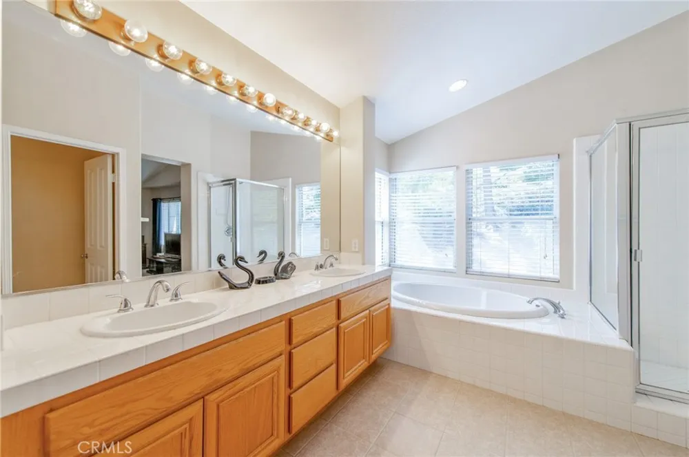 18820 Leesbury Rowland Heights, CA 91748