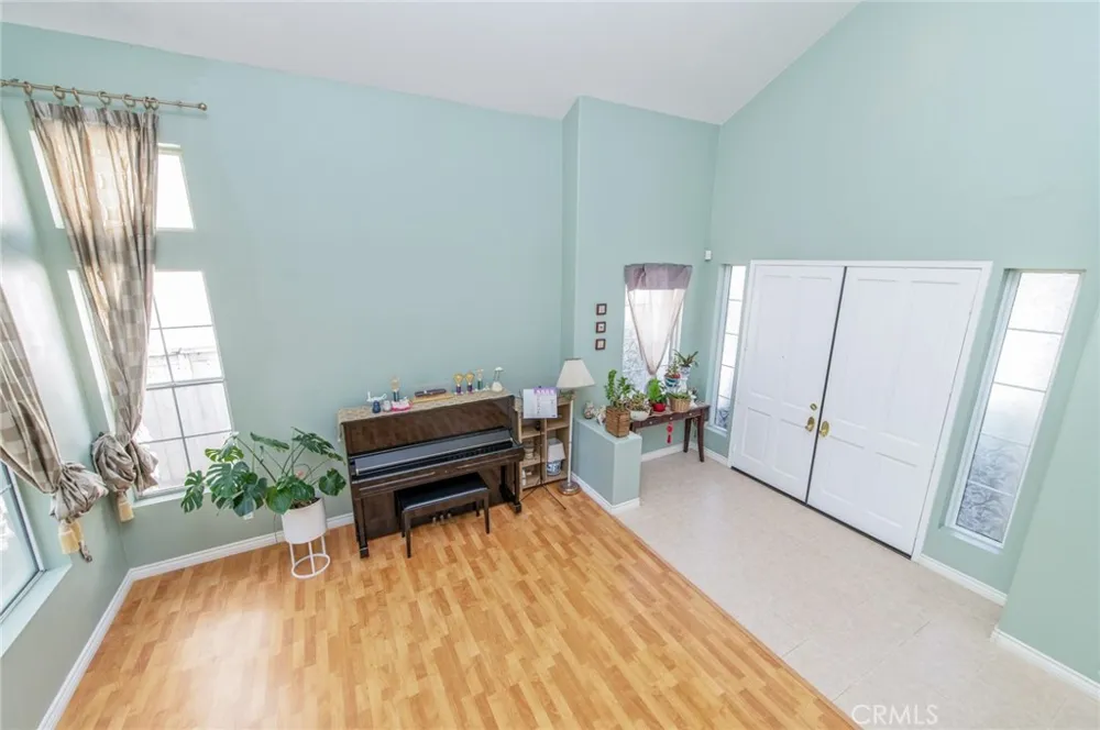 18820 Leesbury Rowland Heights, CA 91748