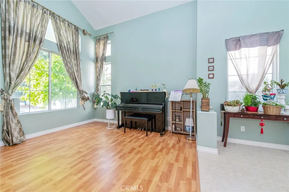 18820 Leesbury Rowland Heights, CA 91748