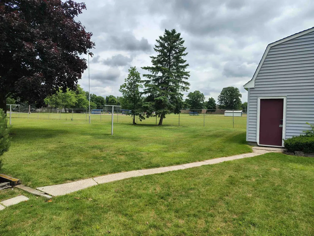 905 Dexter Drive Venice Township, MI 48449