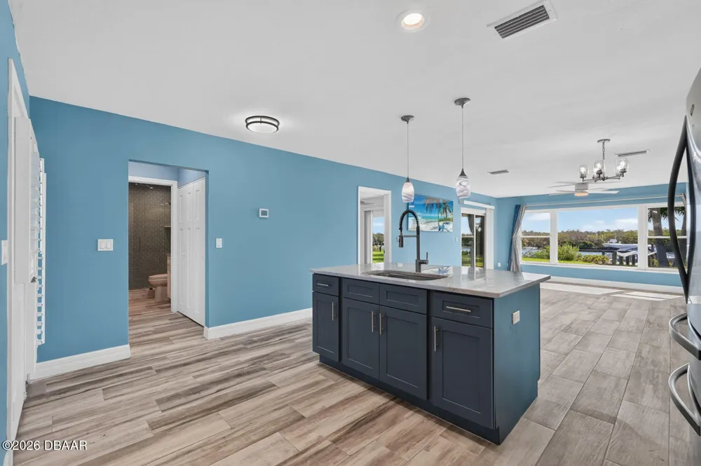 1136 Harbour Point Drive Port Orange, FL 32127