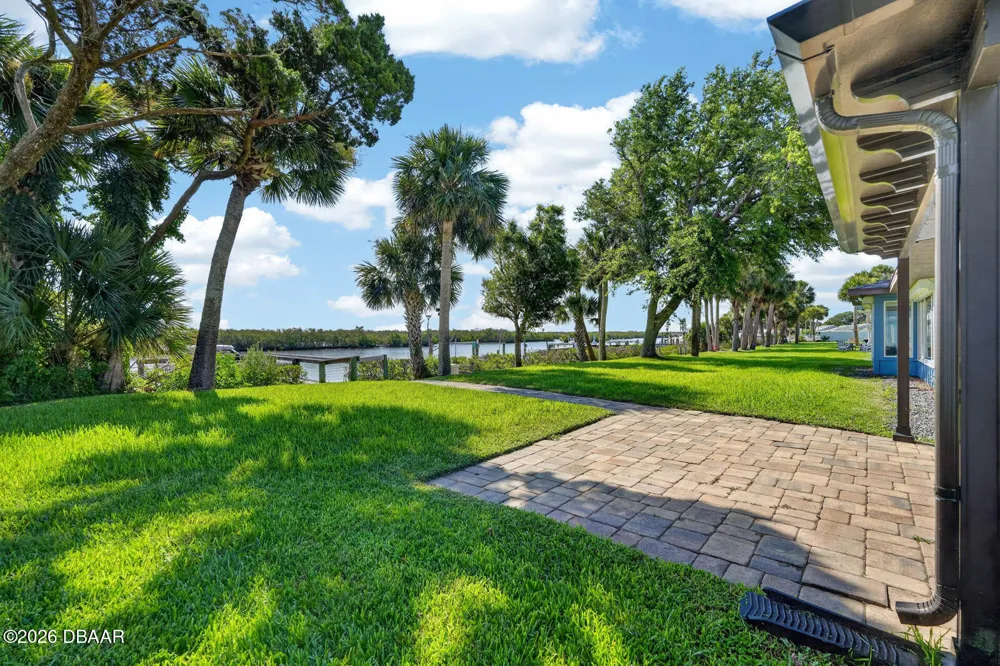 1136 Harbour Point Drive Port Orange, FL 32127
