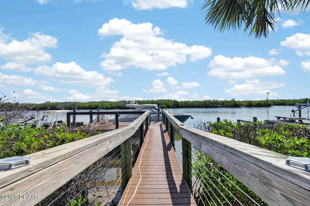 1136 Harbour Point Drive Port Orange, FL 32127