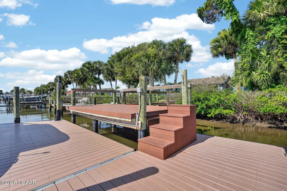 1136 Harbour Point Drive Port Orange, FL 32127