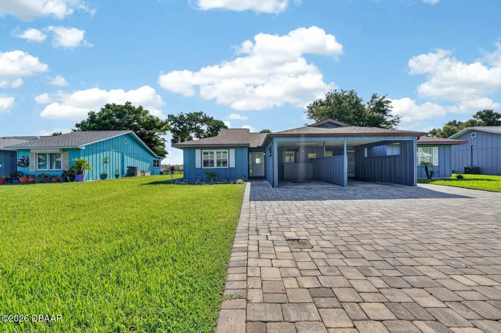 1136 Harbour Point Drive Port Orange, FL 32127