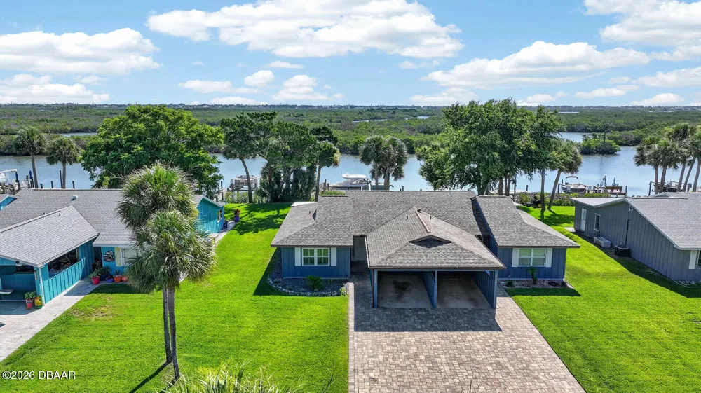 1136 Harbour Point Drive Port Orange, FL 32127