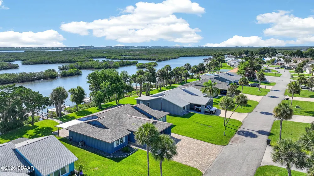 1136 Harbour Point Drive Port Orange, FL 32127