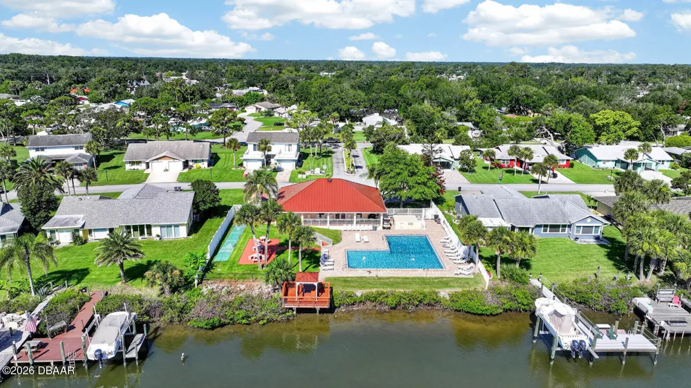 1136 Harbour Point Drive Port Orange, FL 32127