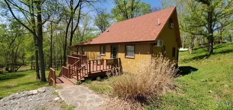 8122 Stringtown Road
