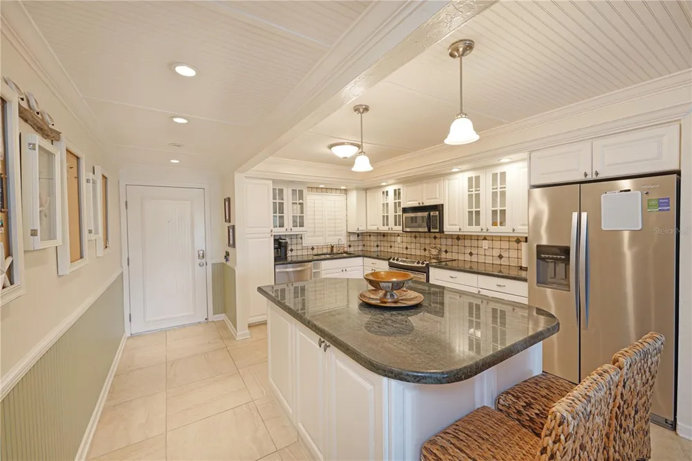 5600 BEACH WAY DR #213 Sarasota, FL 34242