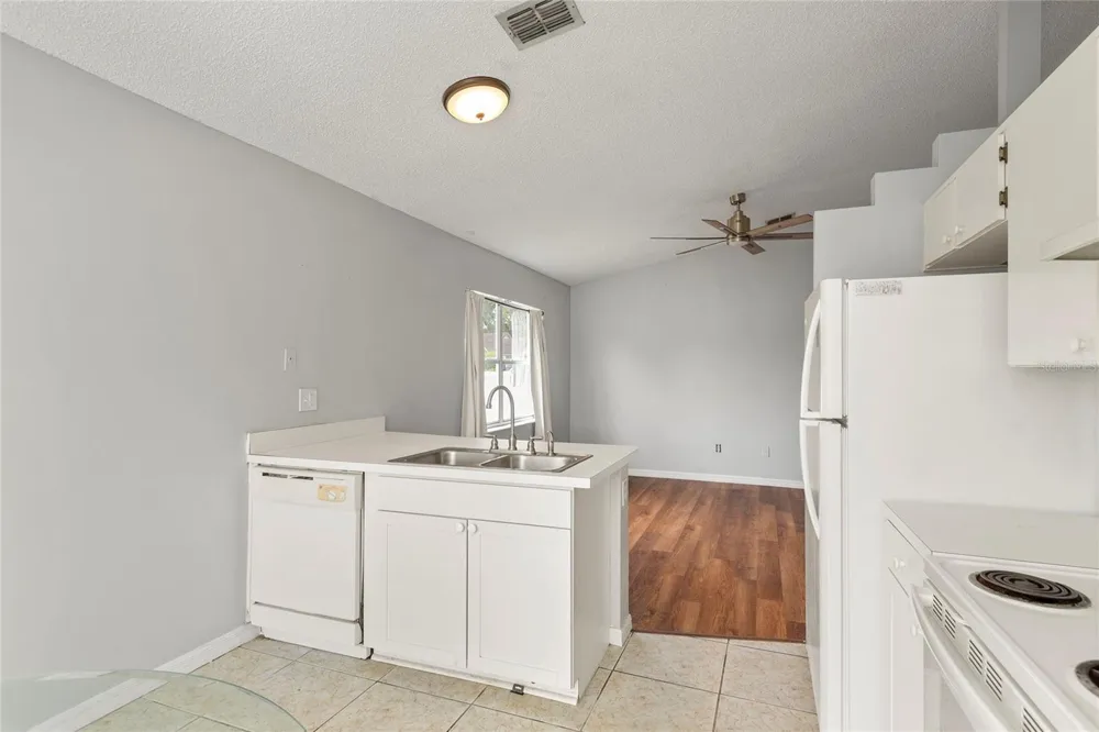 301 S CAPEN AVE Winter Park, FL 32789