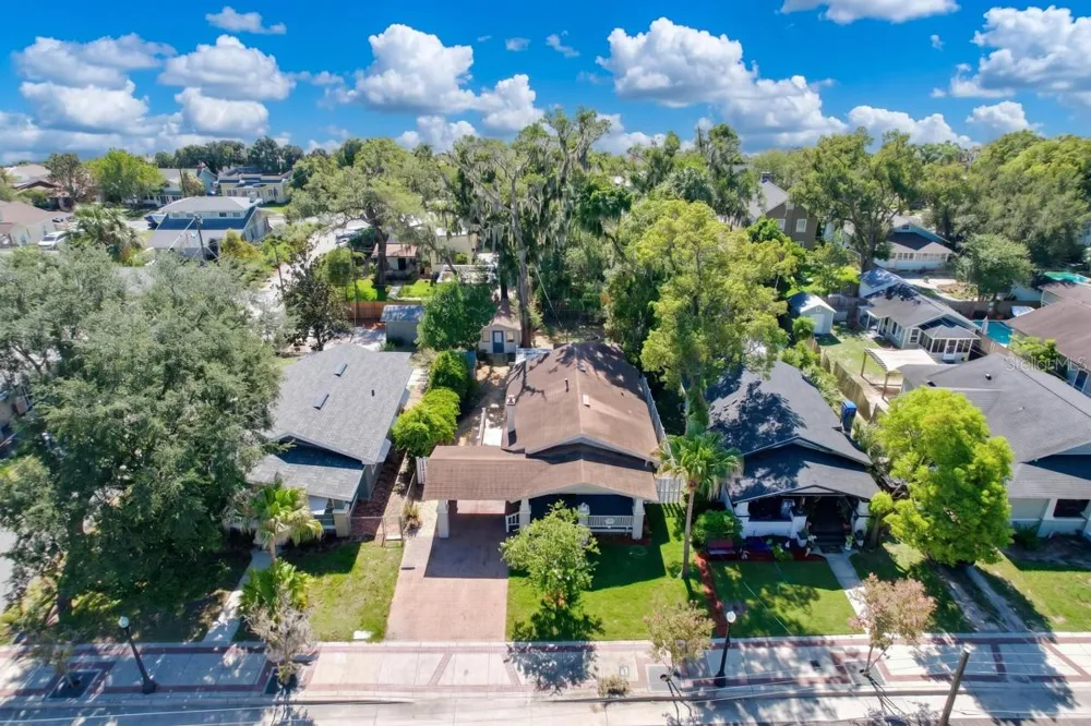 806 JOHNSON AVENUE Lakeland, FL 33801