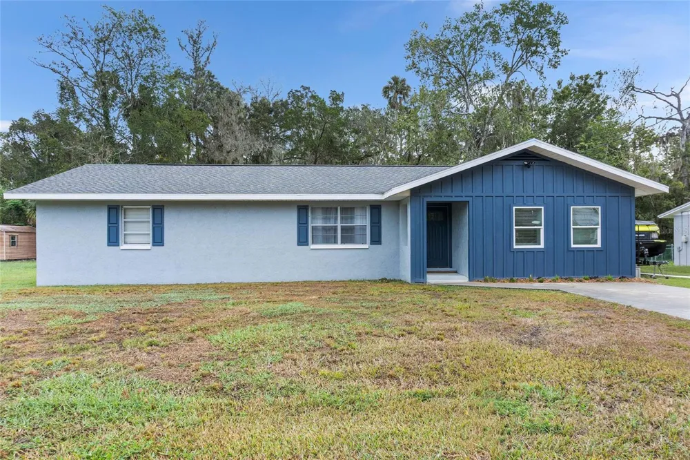 3761 HIAWATHA TER Crystal River, FL 34428