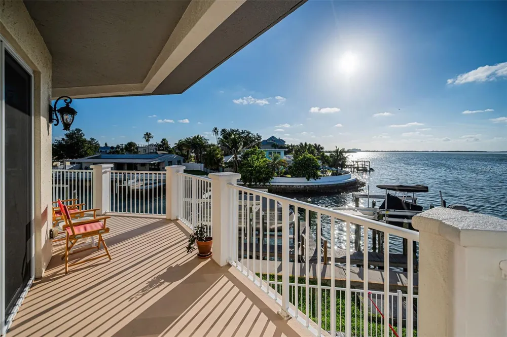 1860 FORT HARRISON AVENUE #103 Clearwater, FL 33755