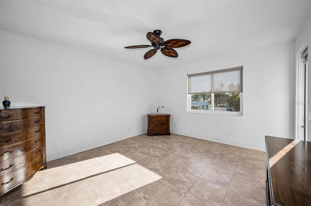 1860 FORT HARRISON AVENUE #103 Clearwater, FL 33755