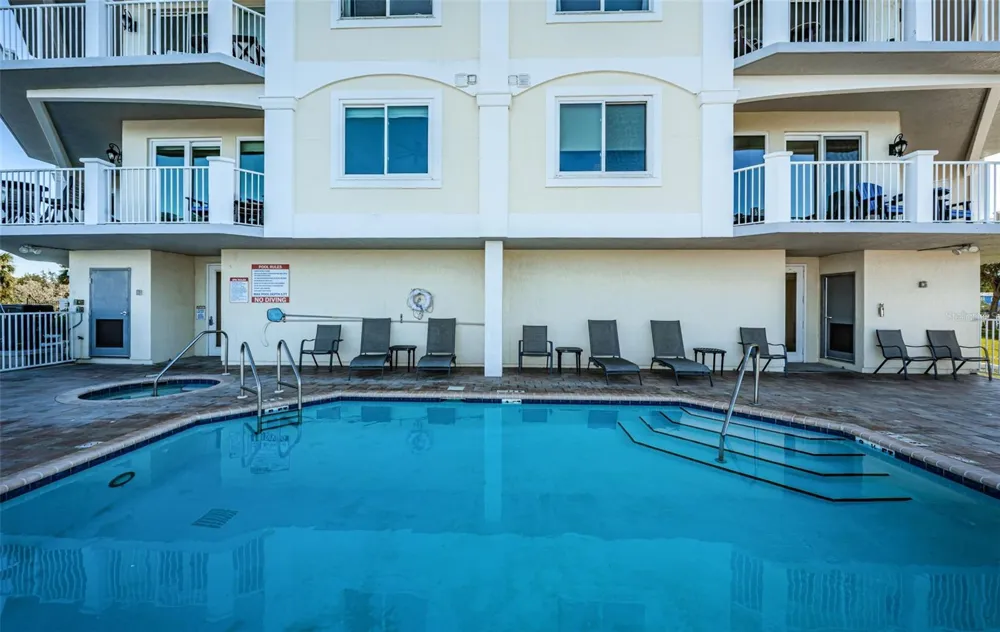 1860 FORT HARRISON AVENUE #103 Clearwater, FL 33755