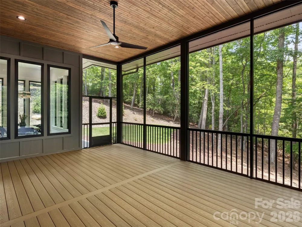 163 Stonefly Drive Horse Shoe, NC 28742