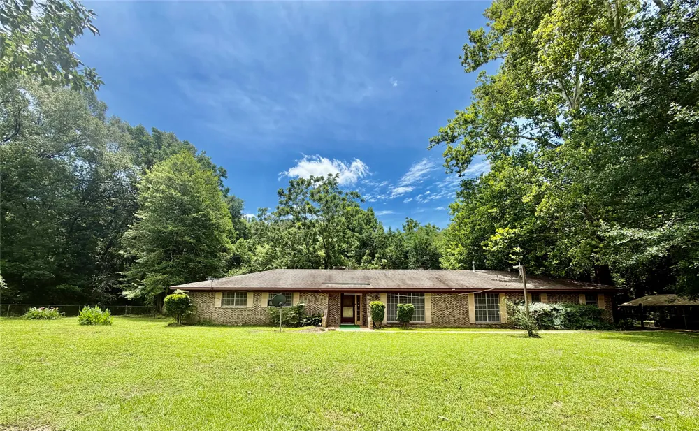 257 Bacle Road Coushatta, LA 71019