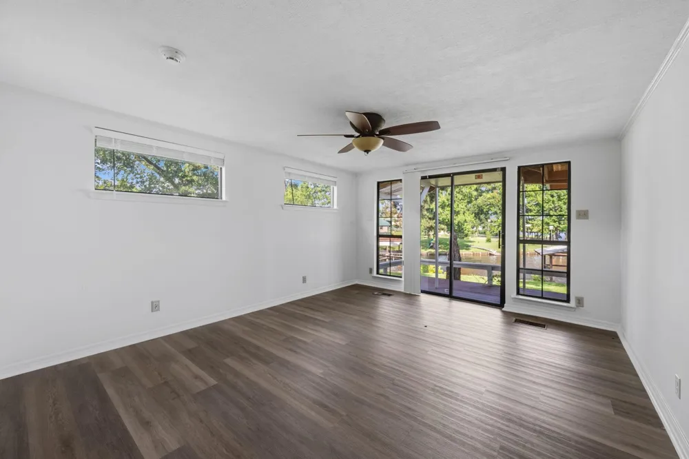 119 Elm Drive Onalaska, TX 77360