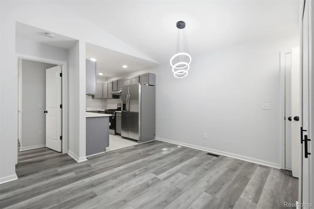 41837 King Edward Court Clinton Charter Township, MI 48038