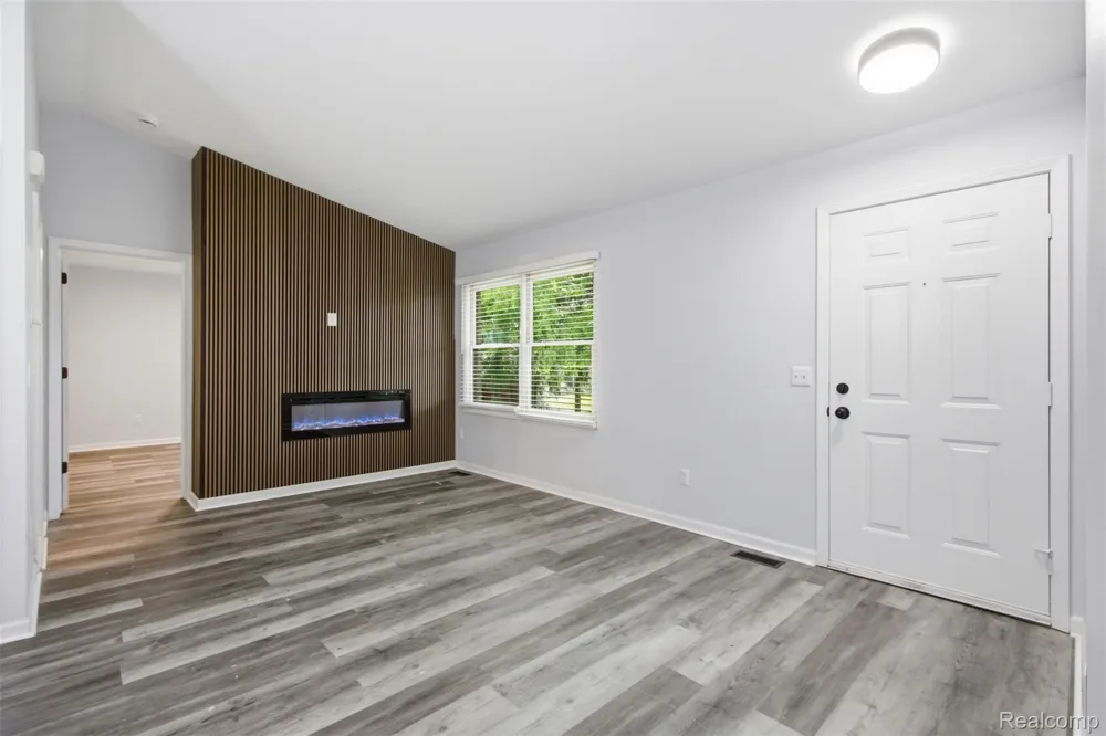 41837 King Edward Court Clinton Charter Township, MI 48038