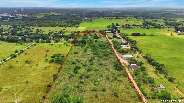 18291 LUCKEY RD Atascosa, TX 78002